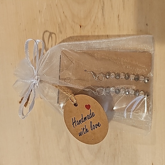 Hand crafted glass bead earrings - Picture 5 of 5